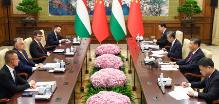 Unangemeldeter Gast auf »Friedensmission«: Ungarns Orbán beim Tr...