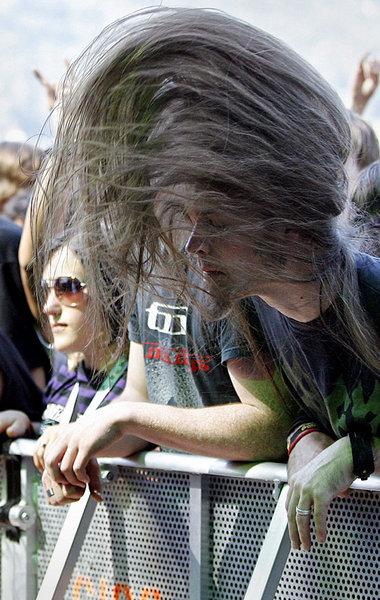 J.-Mascis-Denkschule: Man braucht Haare, um sie hin- und herzuwe...