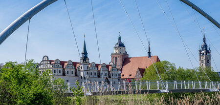 Rathaus ganz rechts: Blick auf die Türme von Dessau-Roßlau (9.5....