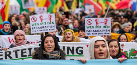 Demonstration gegen die Kriminalisierung politischer Arbeit von ...