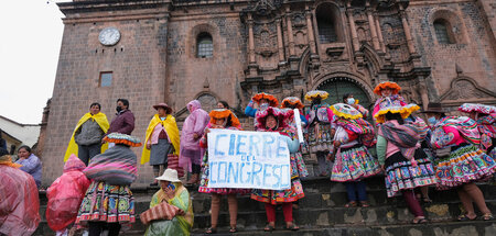 Nach dem Justizputsch in Lima verlangen große Teile der Bevölker...