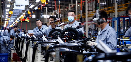 Von der Werkbank der Welt zum Motor des technischen Fortschritts... Von der Werkbank der Welt zum Motor des technischen Fortschritts...