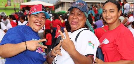 Gute Stimmung am Freitag auf der Plaza de la Revolución im Herze... Gute Stimmung am Freitag auf der Plaza de la Revolución im Herze...
