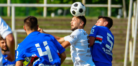 Erinnert an bessere Zeiten: BFC-Stürmer Rufat Dadashov (M.) im K...