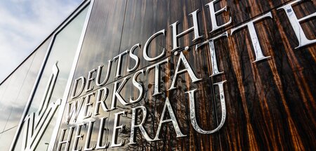Das Megayachtgeschäft mit wohlhabenden Russen trägt sanktionsbed... Das Megayachtgeschäft mit wohlhabenden Russen trägt sanktionsbed...
