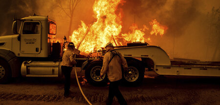 »Park Fire«-Ausläufer in der Gemeinde Cohasset in Butte County, ... »Park Fire«-Ausläufer in der Gemeinde Cohasset in Butte County, ...