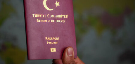 Ein sicheres Asyl sollte auch für Menschen mit türkischem Pass e... Ein sicheres Asyl sollte auch für Menschen mit türkischem Pass e...