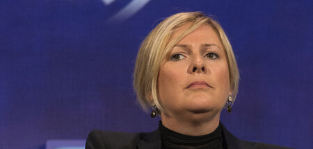 2013-09-25T000000Z_21063597_TB3E99P1653NV_RTRMADP_3_USA-CLINTON.