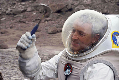 Unser neues Zuhause? »2019 – auf zu Mond und Mars!« Unser neues Zuhause? »2019 – auf zu Mond und Mars!«