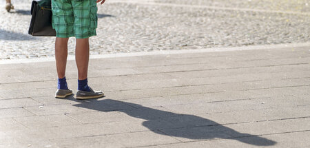 Kurze Hosen schützten vor Hitzschlag nicht: Versiegelte Fläche i...