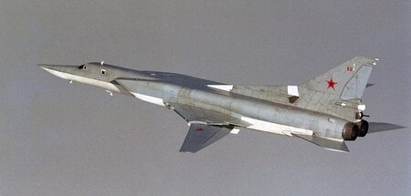 2007-08-17T120000Z_1026104810_GM1DVYIVIDAA_RTRMADP_3_RUSSIAN-AIR