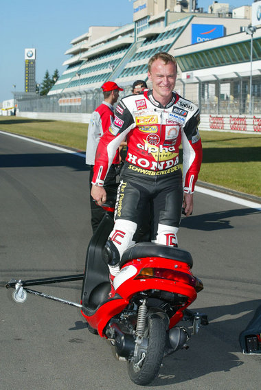 »Ich weiß, daß ich verblassen werde« – Waldmann 2005