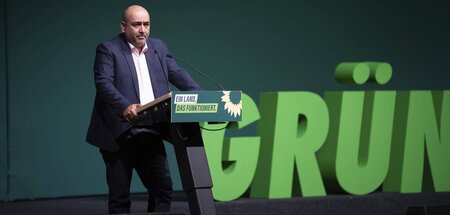 Weiß auch nicht mehr weiter: Grünen-Chef Omid Nouripour beim Bun...