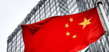 Sechs Monate Prüfverbot und eine Millionenstrafe: Die chinesisch... Sechs Monate Prüfverbot und eine Millionenstrafe: Die chinesisch...