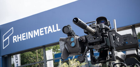 Bei Rüstungsschmieden wie der Düsseldorfer Firma Rheinmetall kna...