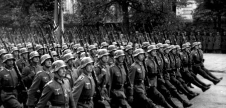 Einmarsch der Naziwehrmacht in Warschau (1.10.1939)