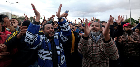 Die türkischen Truppen sollen draußen bleiben: Demonstration in ...