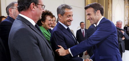 Beste Freunde: Frankreichs Expräsident Sarkozy (M.) ist bis heut... Beste Freunde: Frankreichs Expräsident Sarkozy (M.) ist bis heut...