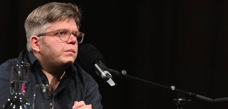 »Arbeit taktet die Tage durch, bis sie stottern, bis sie gezählt...