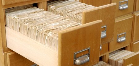 Verzettelt im Schubladendenken. Luhmanns Zettelkästen