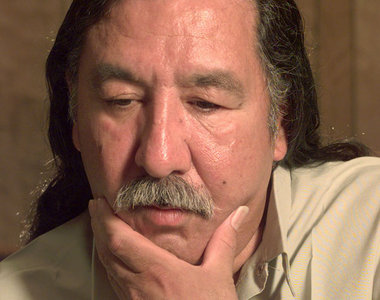 Leonard Peltier während eines Interviews am 29. April 1999 im Ge...