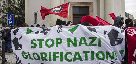 Antifaschistische Demonstration gegen das Neonazijahrestreffen »...