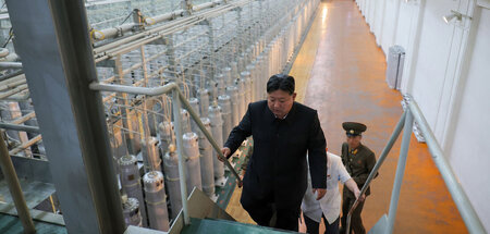 Kim Jong Un inspiziert am Freitag eine nordkoreanische Urananrei... Kim Jong Un inspiziert am Freitag eine nordkoreanische Urananrei...