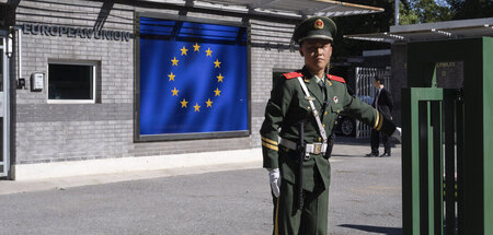Eingang für die Delegation der EU zur Konferenz in Beijing (14.1... Eingang für die Delegation der EU zur Konferenz in Beijing (14.1...
