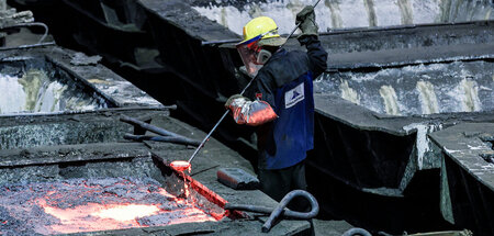 Der Rohstoffhandel ist eine einträgliche Devisenquelle, ein Expo...