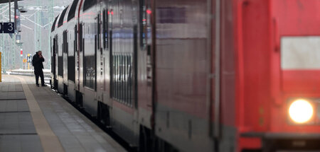 Regionalzug auf dem Schweriner Hauptbahnhof