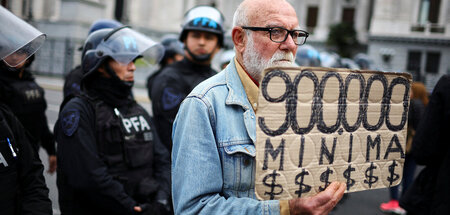 Protest vor dem Kongress in Buenos Aires gegen Mileis Vorstoß, e...