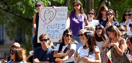 »Alle Frauen für Gisèle«: Protest vor dem Gericht in Marseille (...
