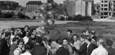 Es blieb nicht bei Luftballons: Propaganda­aktion von Antikommun...