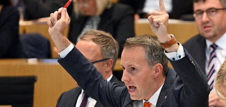 Andreas Bühl, parlamentarischer Geschäftsführer der CDU, meldet ...