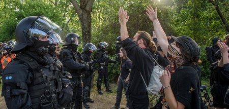 Die Polizei kesselte die Demonstration am »Tag X« in Leipzig stu...
