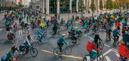 Fahrraddemonstration am Sonntag gegen den Ausbau der A 5 (Frankf...