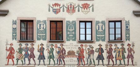 Hemmschuh der kapitalistischen Entwicklung. Das Haus der Zünfte ...