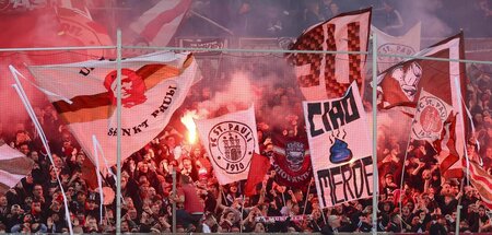 Für 850 Piepen gehört dir dein Steher: Der FC St. Pauli macht se...