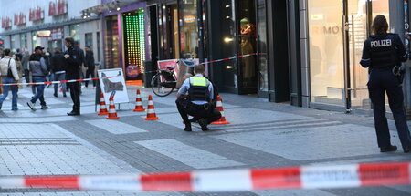 Mann_in_Koelner_Inne_83748297.jpg