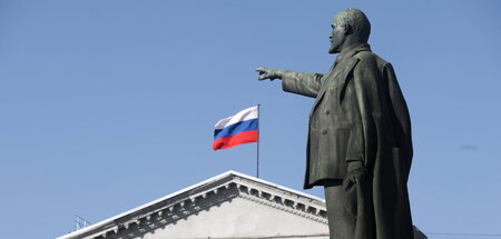 Lenin weist den Weg für die ukrainischen Truppen: Raus aus Kursk... Lenin weist den Weg für die ukrainischen Truppen: Raus aus Kursk...