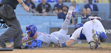 Heimgeschliddert, um zu punkten: Pete Alonso von den New York Me... Heimgeschliddert, um zu punkten: Pete Alonso von den New York Me...