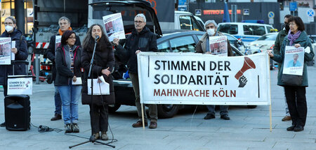 Mahnwachen wie diese sind ein wichtiger Bestandteil der Solidari...