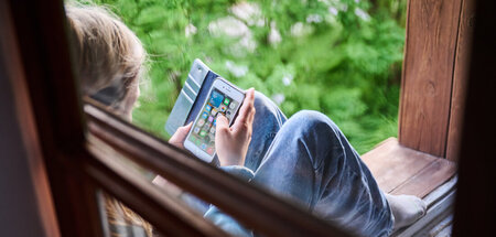 Cybermobbing belastet und kann zu Angst- und Schlafstörungen, Ni...