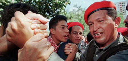 Hugo Chávez im Wahlkampf in einem Armenviertel (Caracas, 31.1.19...