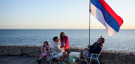 Entspannte Wahl: Anhänger des Frente Amplio genießen nach dem Ur...