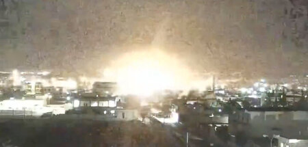 Explosion nach türkischem Angriff in Nordostsyrien (Tal Rifaat, ...