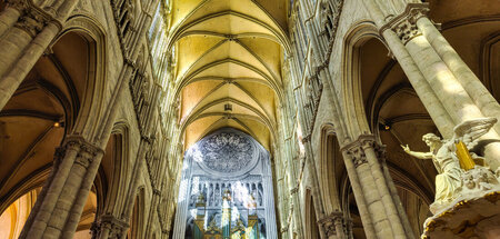 Früher einmal quietschbunt: die Kathedrale von Amiens Früher einmal quietschbunt: die Kathedrale von Amiens