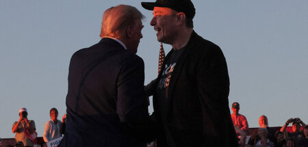 Gute Kumpels geworden: Elon Musk, reichster Mensch der Welt, set...