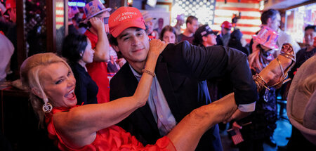 Darf ich bitten? Beim New York Young Republican Club wird am Mit...