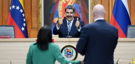 Daumen hoch: Venezuelas Präsident Nicolás Maduro erfreut über bi... Daumen hoch: Venezuelas Präsident Nicolás Maduro erfreut über bi...